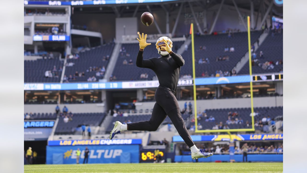 Photos: Titans vs. Chargers Pregame