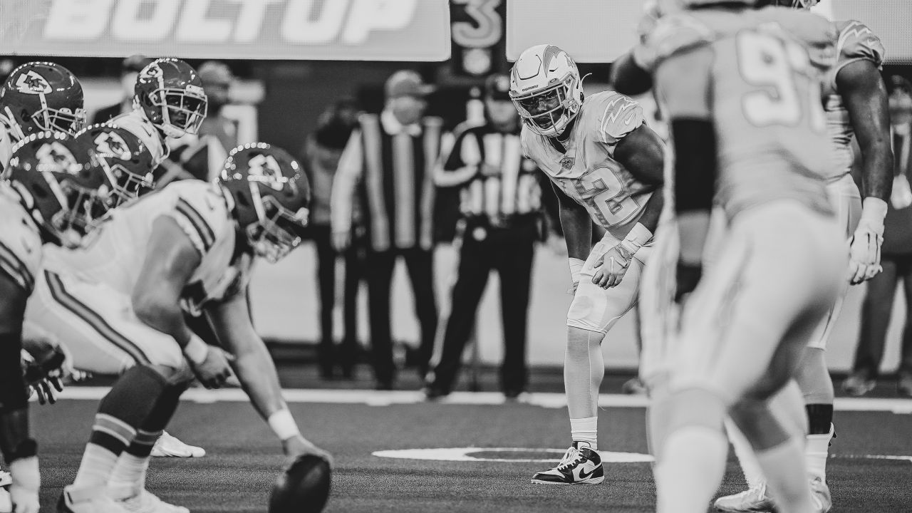 Chiefs bringing back white-on-white uniforms vs, Chargers in Week 15