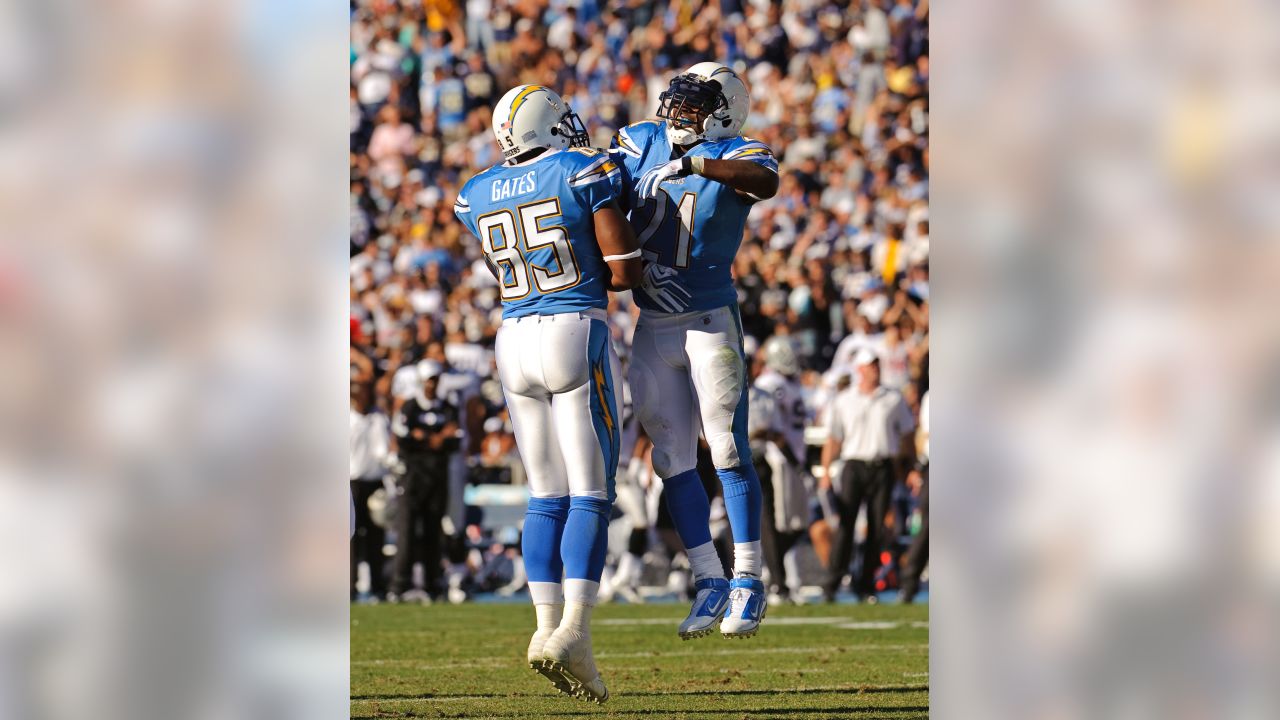 Chargers News: HoF RB LaDainian Romlinson turns 41 - Bolts From The Blue