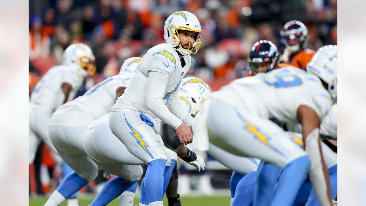 Snap Counts: Los Angeles Chargers at Denver Broncos