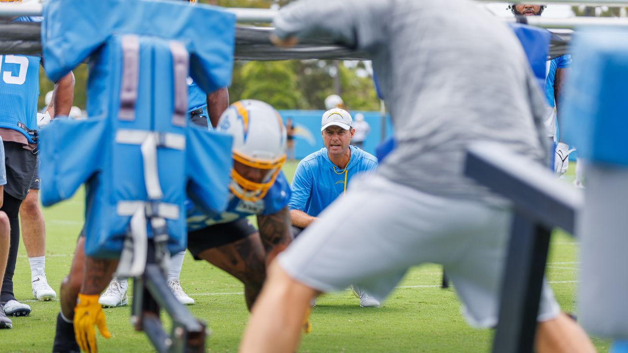 Chargers News: Bolts Insider Identifies LA's Backup QB as Potential  Training Camp Standout - Sports Illustrated Los Angeles Chargers News,  Analysis and More