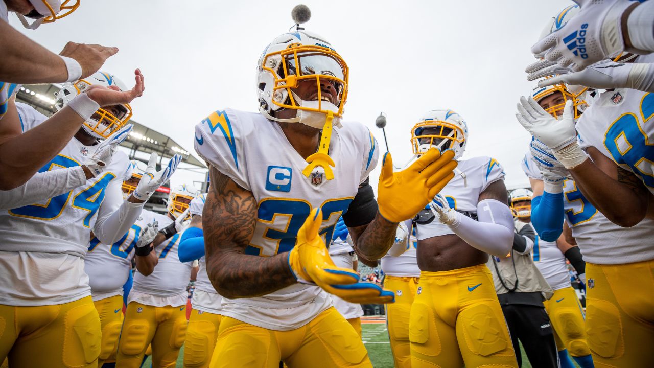 Los Angeles Chargers safety Derwin James Jr. (3) in an NFL football game  Sunday, Jan. 8, 2023, in Denver. (AP Photo/David Zalubowski Stock Photo -  Alamy