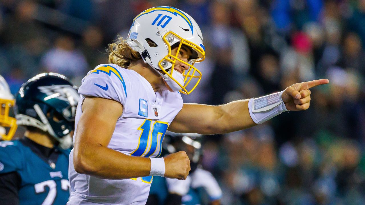 PFF LA Chargers] Justin Herbert has made the smallest percentage of  turnover-worthy plays in the NFL at just 1.1% after two weeks ⚡️ : r/nfl