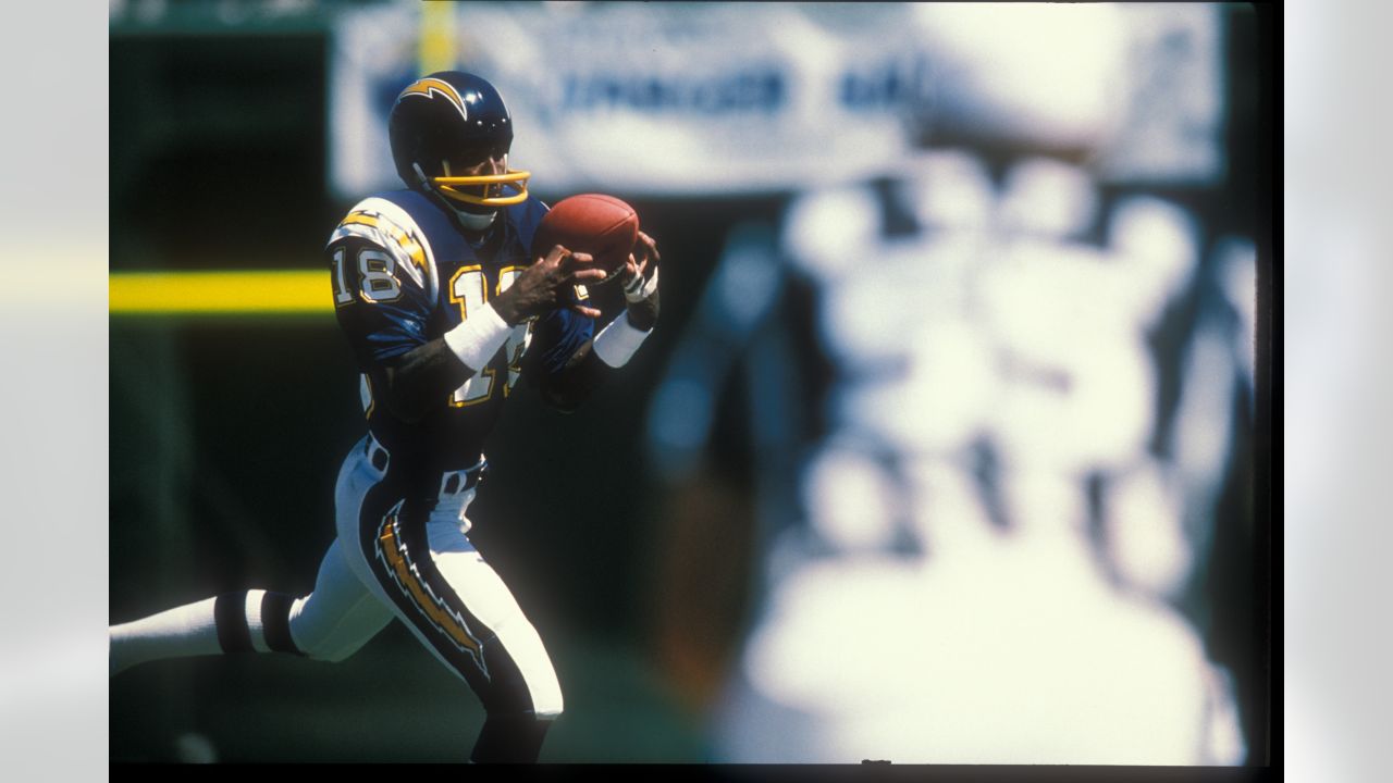 Chargers to Retire Numbers of Pro Football Hall of Fame Receiver Charlie  Joiner and Pro Football Hall of Fame Tight End Kellen Winslow at Season  Opener – Van Nuys News Press