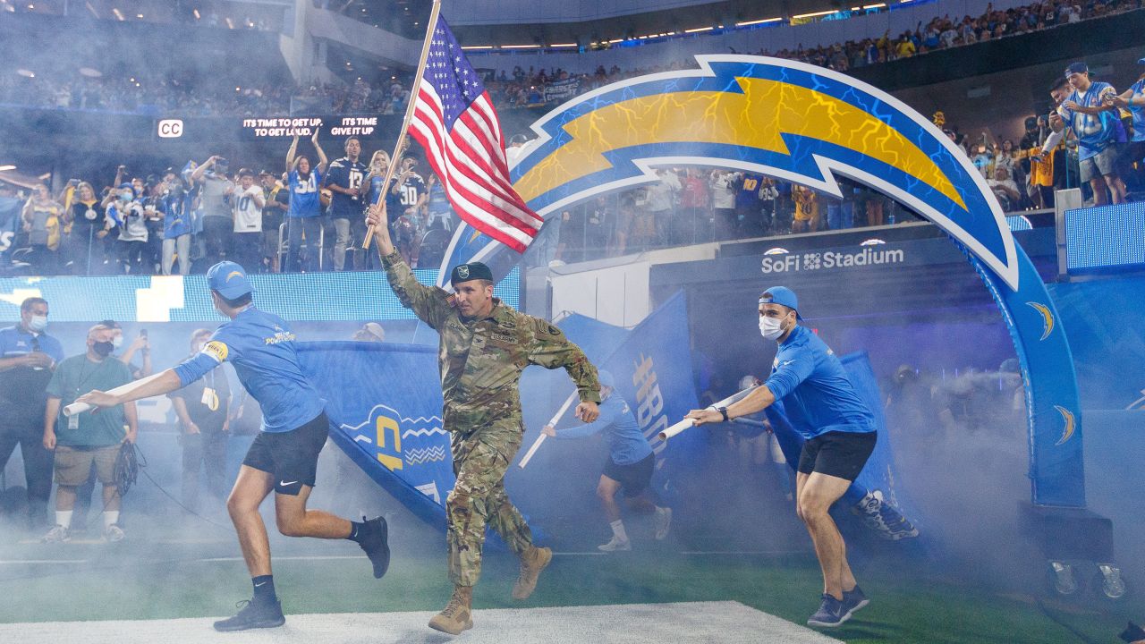 Chargers Honor Veterans and the U.S. Military During Salute to Service Game