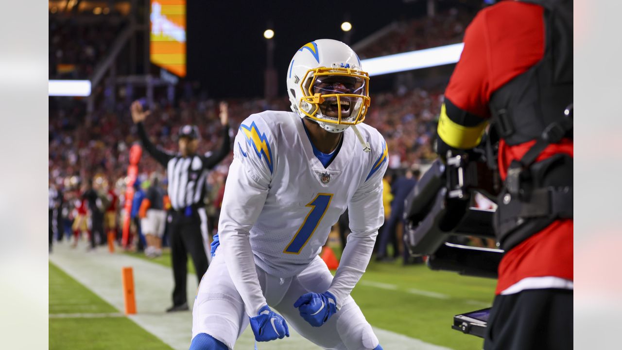 Photos: Chargers at 49ers In-Game