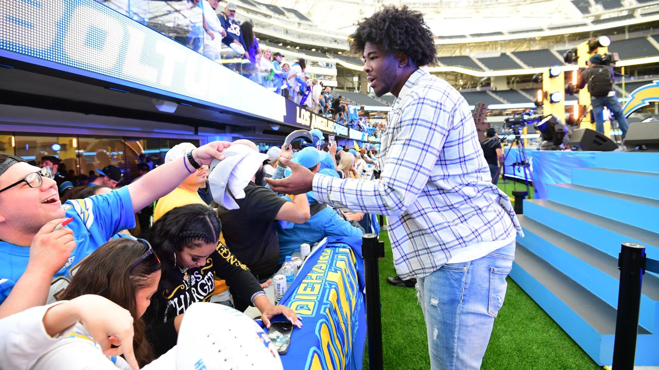 Thanks @chargers for having me at @sofistadium for the 2022 #draftfest  