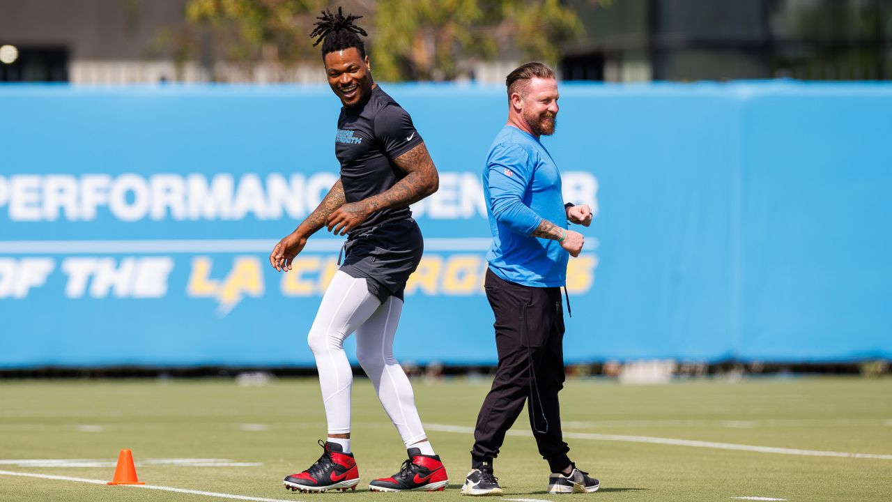 Los Angeles Chargers edge defender Uchenna Mwosu (42) speaks to the media  after training camp on Tuesday, Aug 17, 2021, in Costa Mesa, Calif. (Dylan  S Stock Photo - Alamy