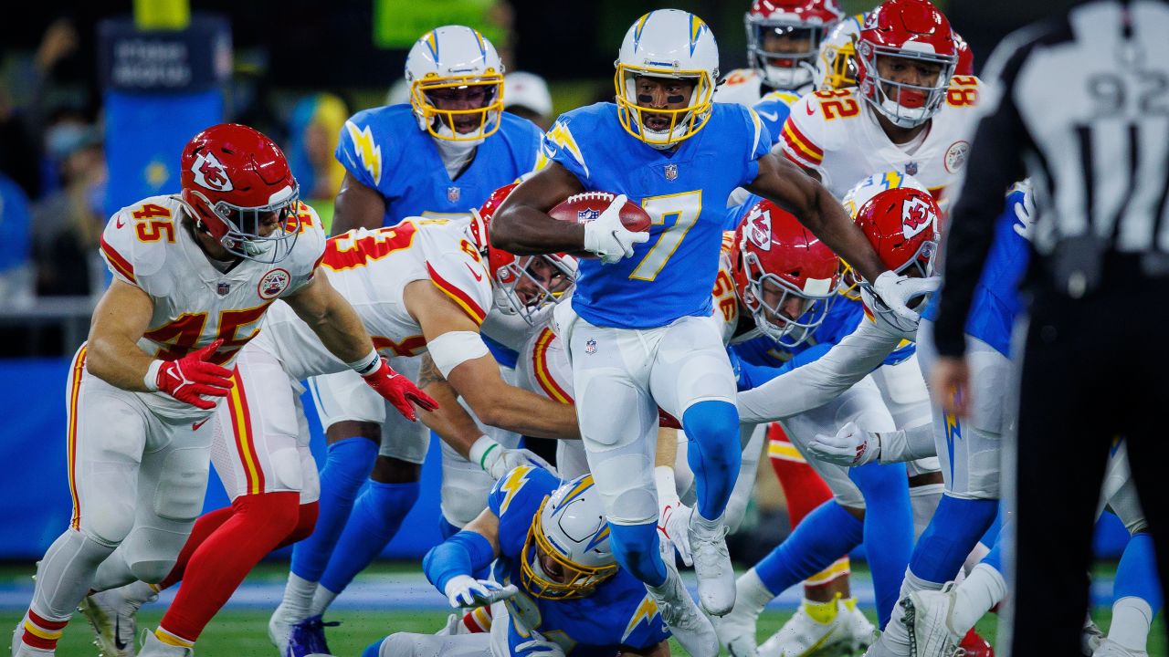 Los Angeles Chargers Striking At Right Time - ESPN 98.1 FM - 850 AM WRUF