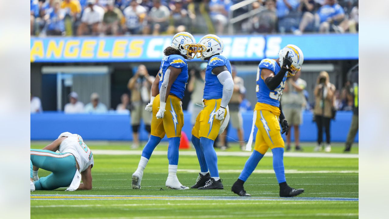 Miami Dolphins News 9/11/23: Dolphins win season opener against Chargers -  The Phinsider