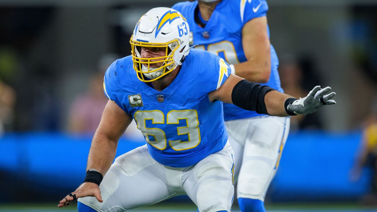 Trey Pipkins III - Los Angeles Chargers Offensive Tackle - ESPN