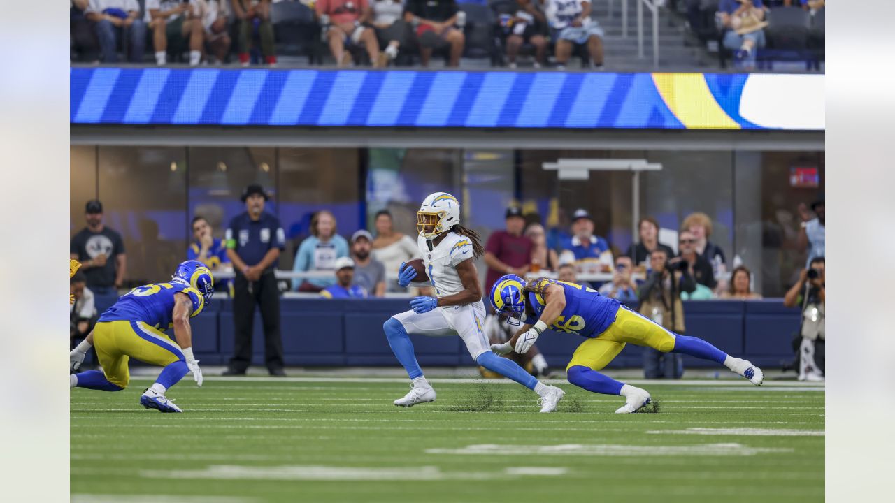 Photos: Chargers vs Rams Game Action