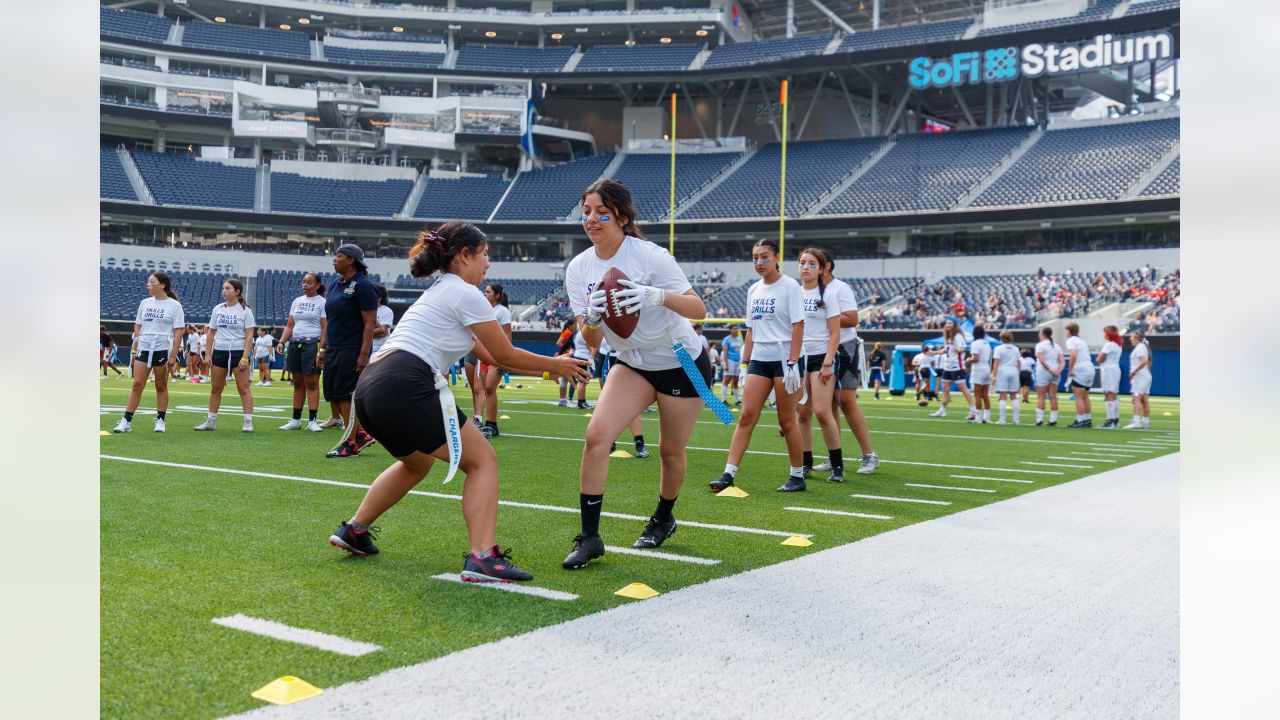 Chargers & LA Bowl Host Girls' Flag Football Event at SoFi Stadium