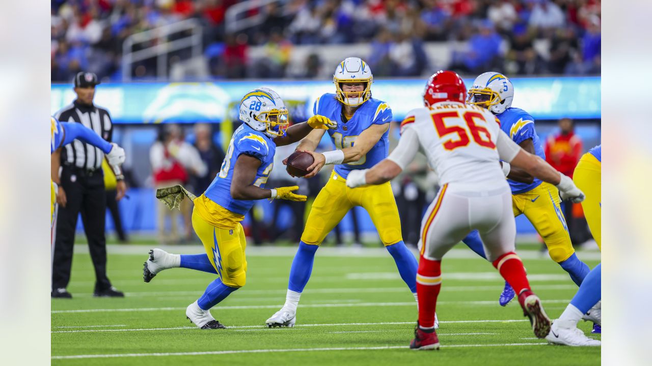 Kansas City Chiefs vs. Los Angeles Chargers. Fans support on NFL Game.  Silhouette of supporters, big screen with two rivals in background Stock  Photo - Alamy