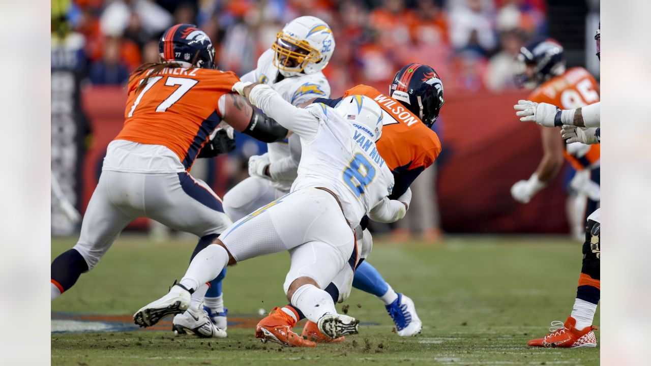 Snap Counts: Los Angeles Chargers at Denver Broncos