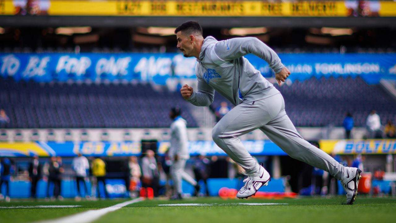 Inglewood, United States. 22nd Nov, 2021. Steelers safety Miles Killbrew  (28) blocks the fourth quarter punt of Chargers punter Ty Long at SoFi  Stadium on Sunday, November 21, 2021 in Inglewood, California.