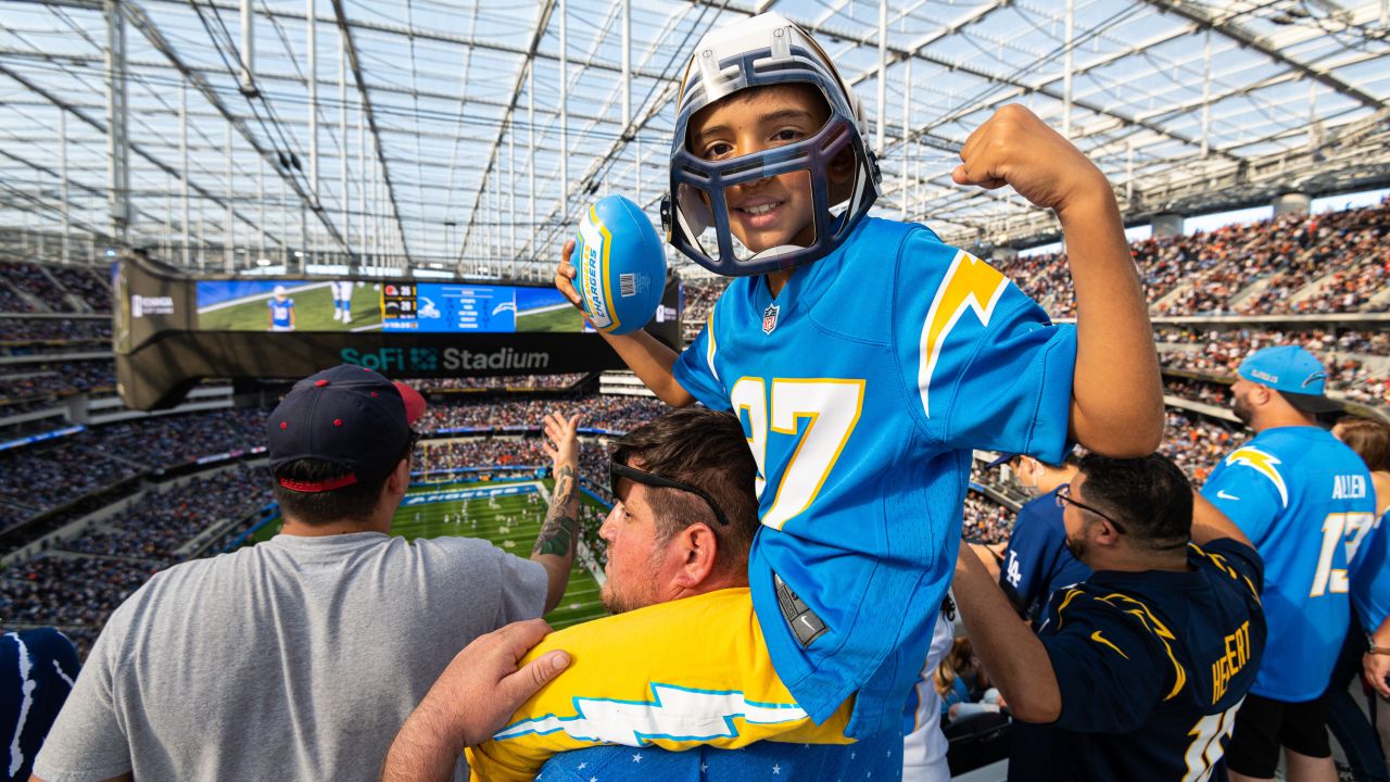 CBS 8's Bolt Up to SoFi Sweepstakes, Los Angeles Chargers