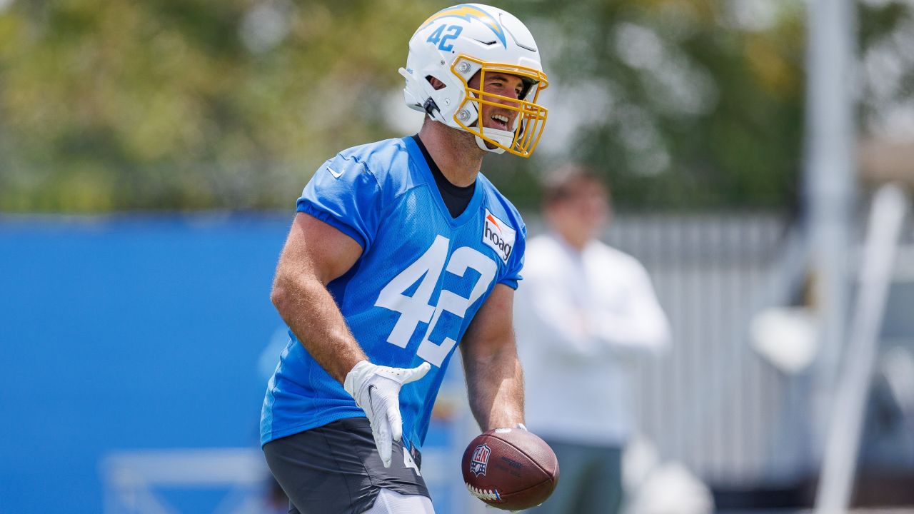 Chargers OTAs: Justin Herbert progressing; defense beefed up - Los Angeles  Times