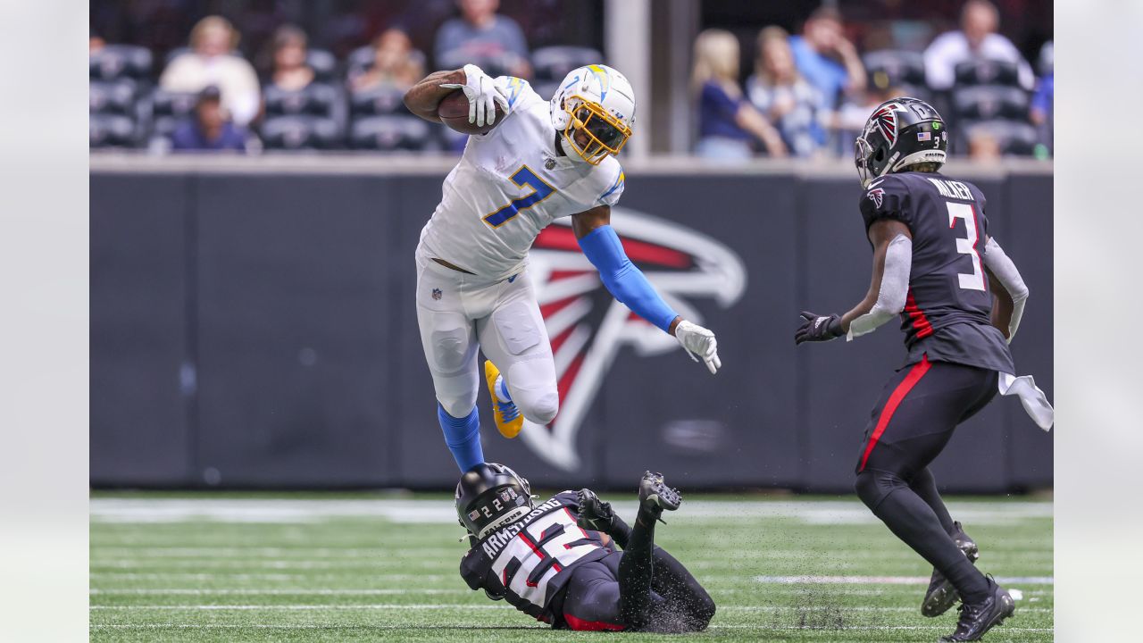 Ball bounces Chargers way in win over Falcons