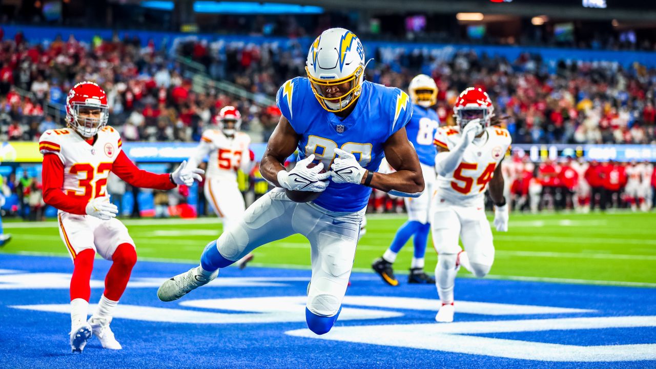 Chargers Fall to Chiefs, 34-28, in Week 15 of 2021 Season