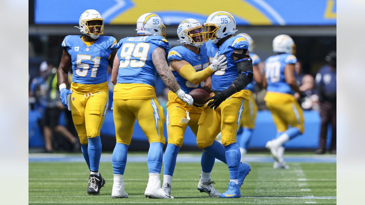 Snap Counts: Los Angeles Chargers vs. Miami Dolphins