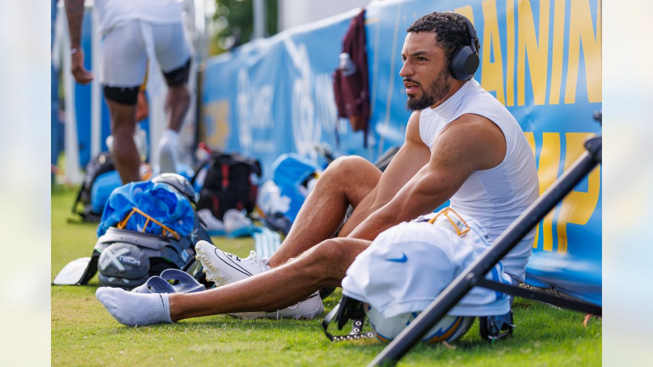 December 26, 2022: Los Angeles Chargers safety Alohi Gilman (32) during  pregame of NFL game against the Indianapolis Colts n Indianapolis, Indiana.  John Mersits/CSM Stock Photo - Alamy