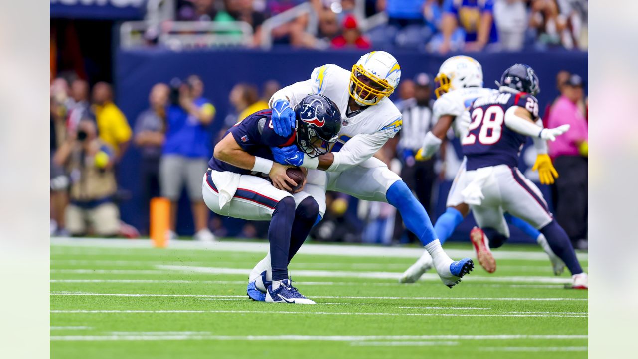 Instant replay tent at an NFL football game between the Houston Texans and  the San Diego Chargers Sunday, Nov. 7, 2010 in Houston. (AP Photo/Dave  Einsel Stock Photo - Alamy