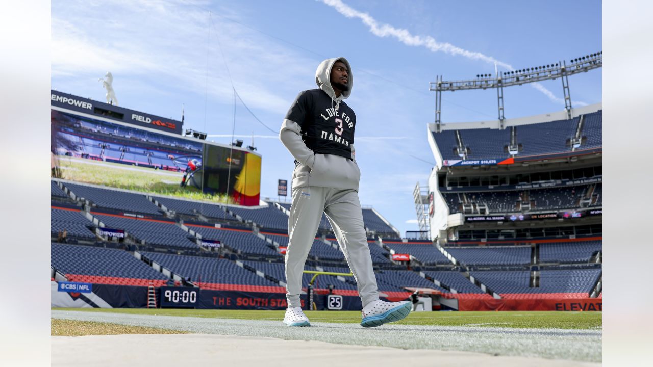 Denver Broncos vs. Los Angeles Chargers Tickets Sun, Dec 31, 2023 2:25 pm  at Empower Field At Mile High in Denver, CO