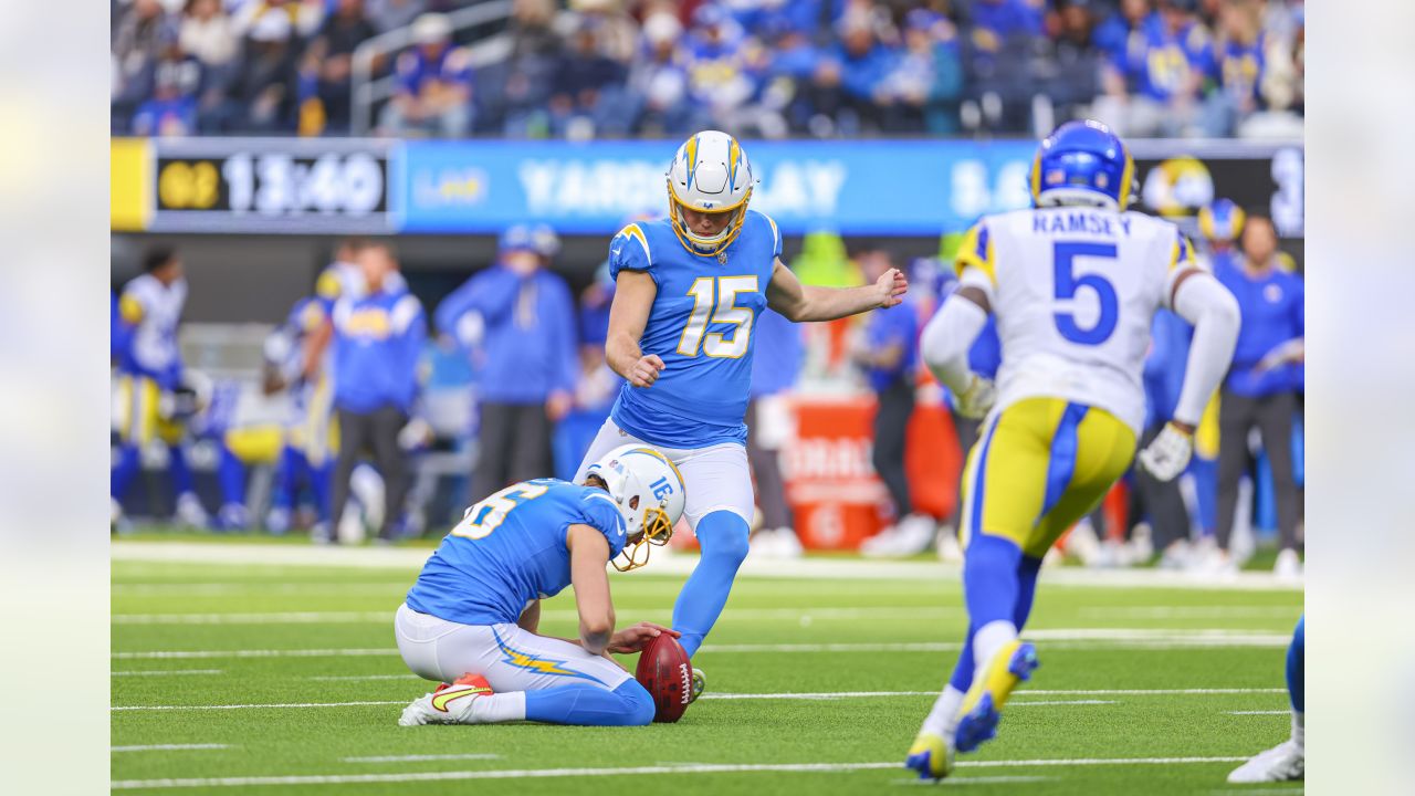 Live In-Game Updates: Los Angeles Chargers vs. Los Angeles Rams Week 17 -  Sports Illustrated Los Angeles Chargers News, Analysis and More