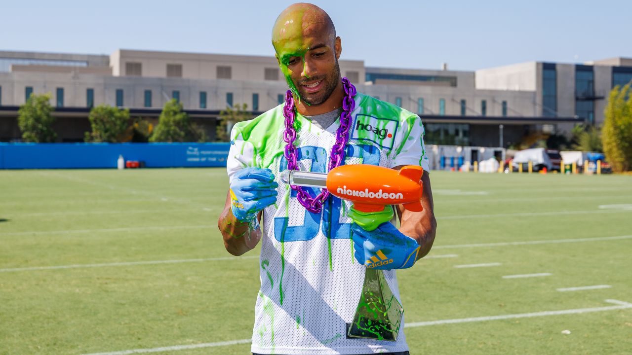 Austin Ekeler Wins Nickelodeon's 2022 NFL NVP