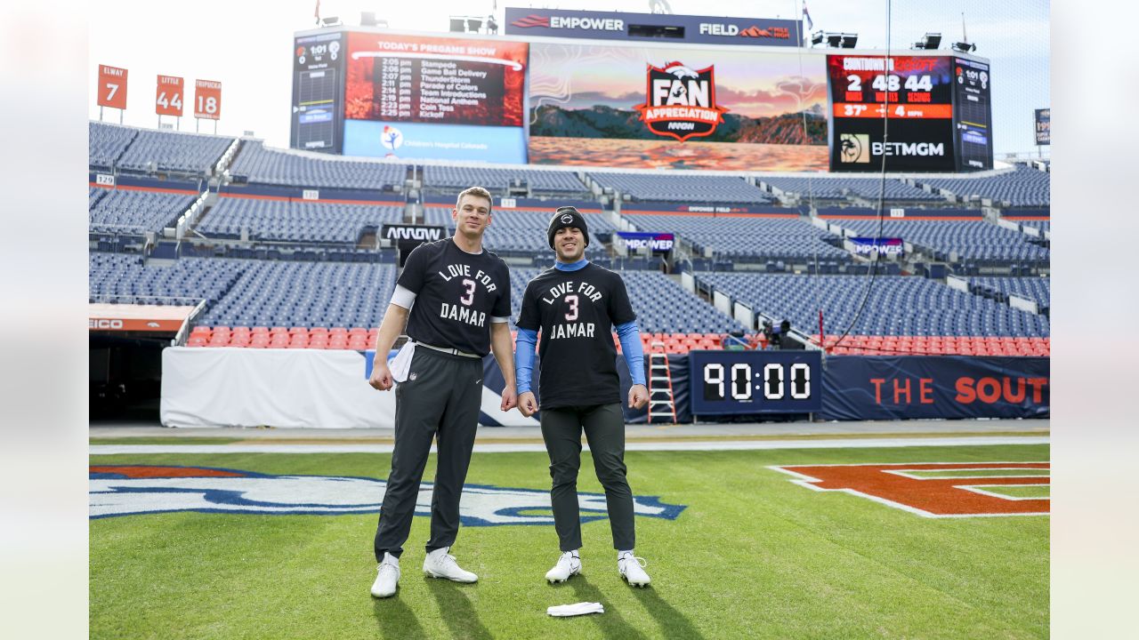 Pregame photos: Broncos arrive and prepare for Week 18 game vs