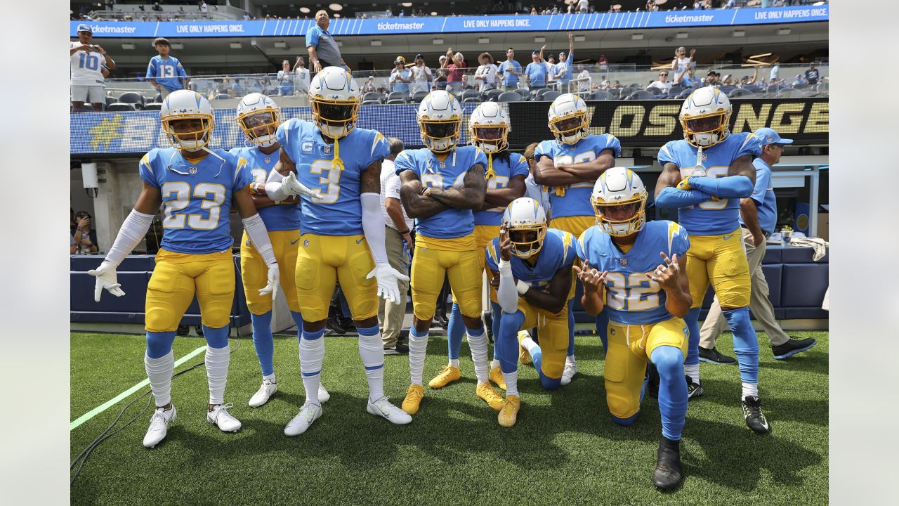 Photos: Raiders vs. Chargers Pregame