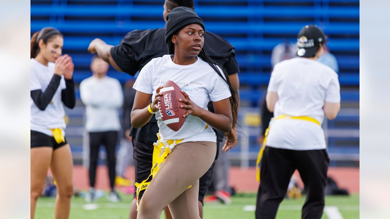 Los Angeles Chargers and Los Angeles Rams launch local high school girls' flag  football league - High School Football America