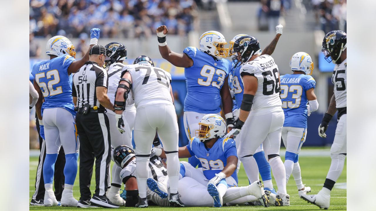 Los Angeles Chargers vs. Jacksonville Jaguars. Fans support on NFL Game.  Silhouette of supporters, big screen with two rivals in background Stock  Photo - Alamy