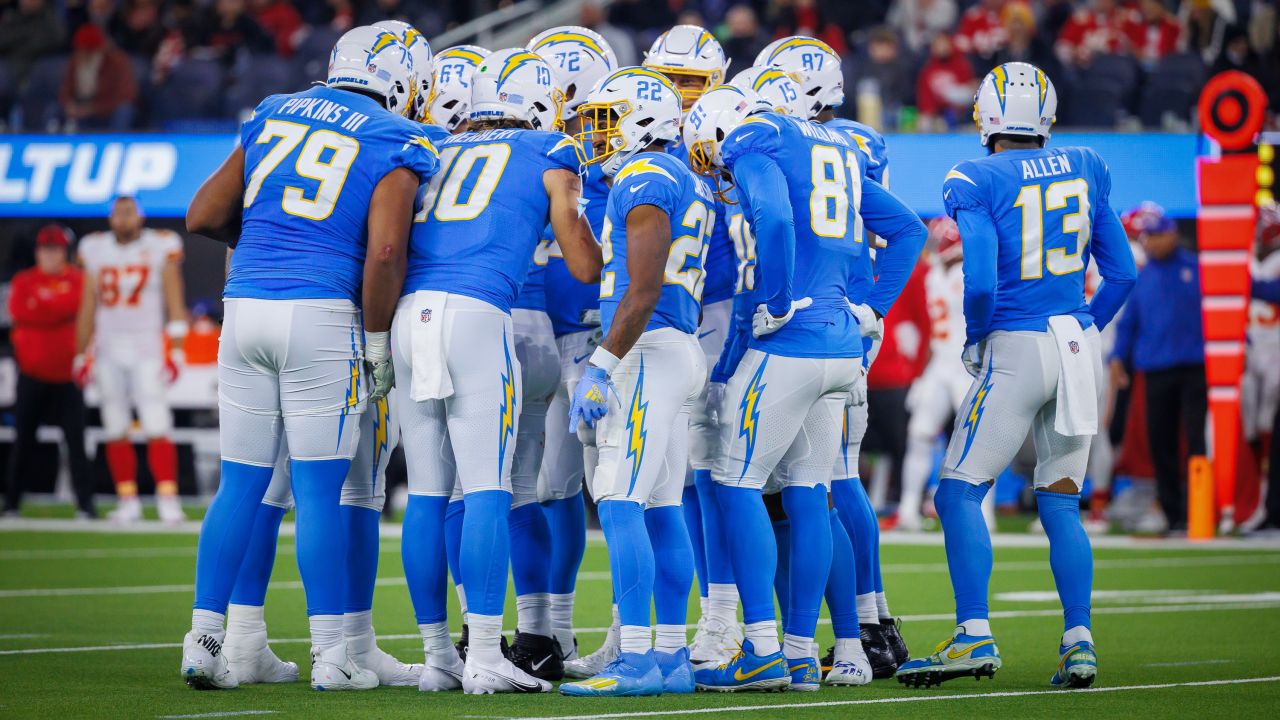 Chargers News: Week 15 Power Rankings Roundup - Bolts From The Blue