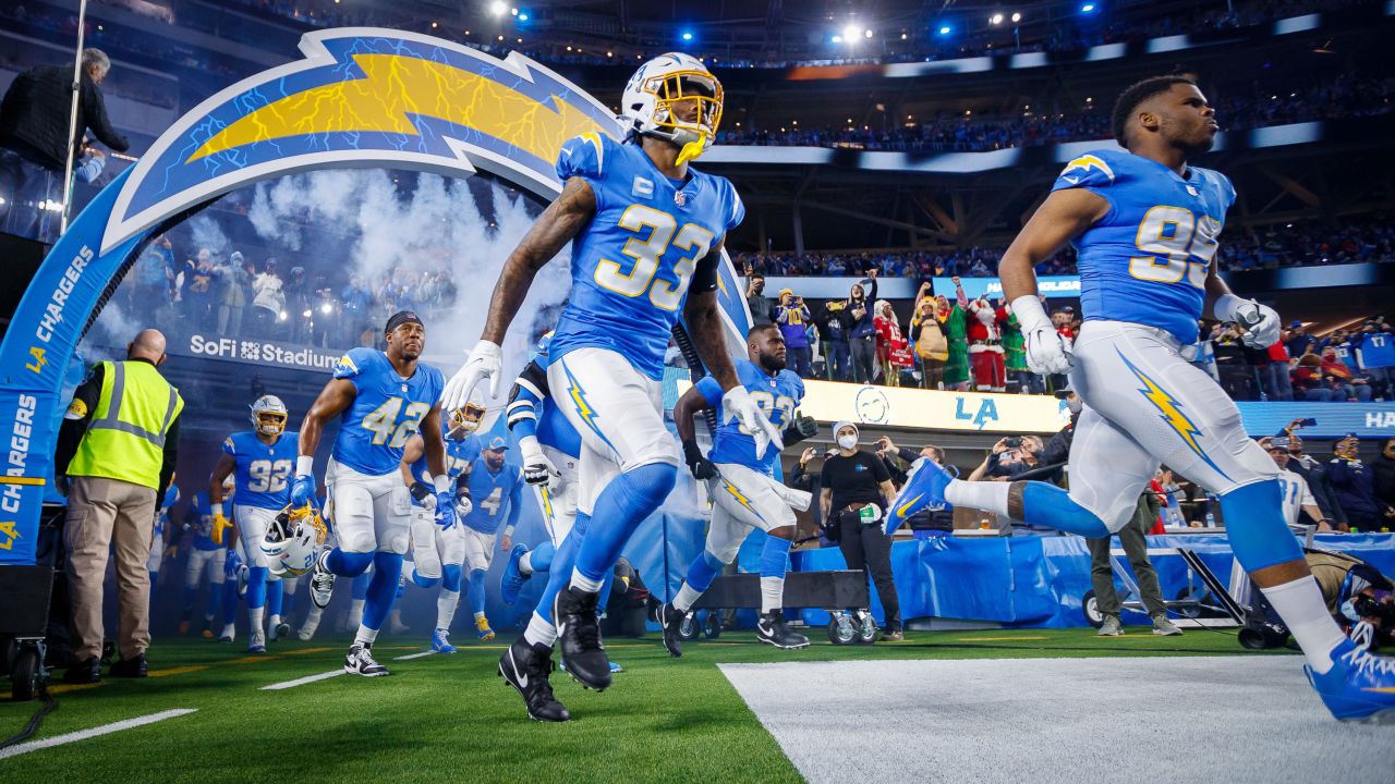 In fight for L.A., Chargers should embrace powder blue uniform - ESPN - Los  Angeles Chargers Blog- ESPN