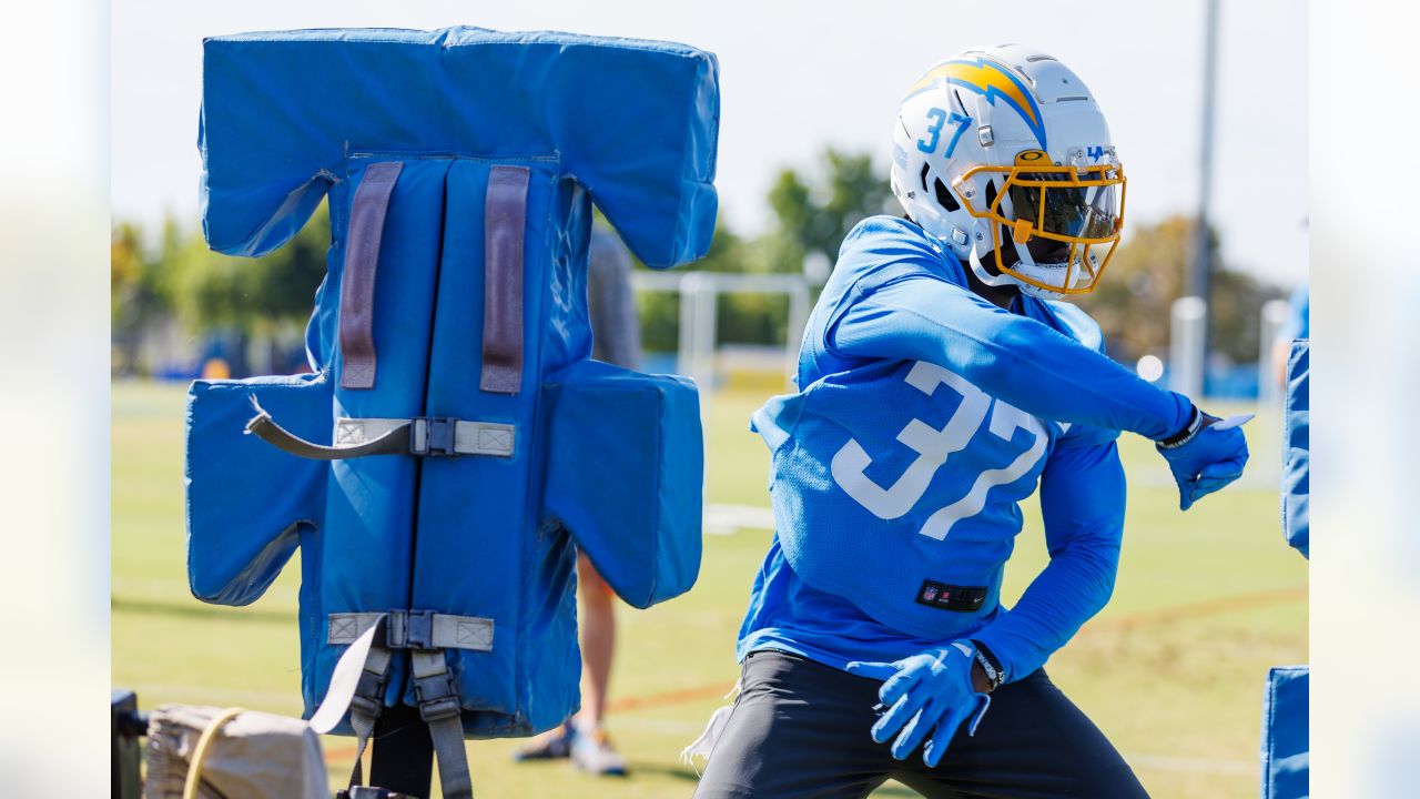 From The Podium  Pair of Chargers Rookies Prepare for NFL Debut in Hometown