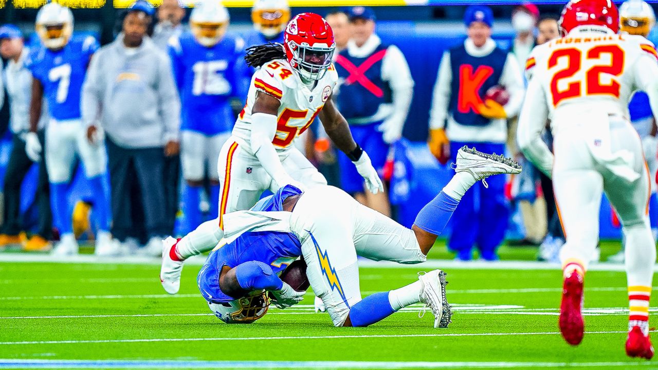 Chiefs storm back to beat the Chargers in Los Angeles - ABC17NEWS