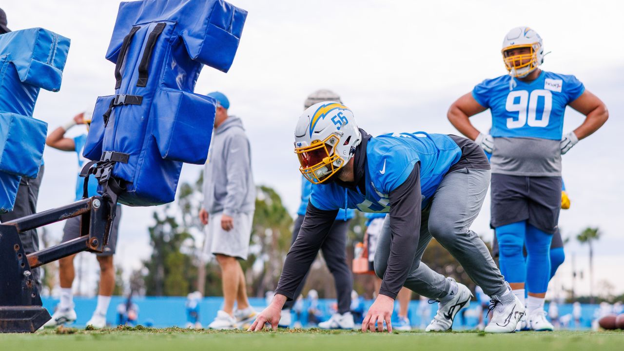 Chargers Week 1 Recap: Bolts survive Raiders 24-19 behind defense's sack  party - Bolts From The Blue