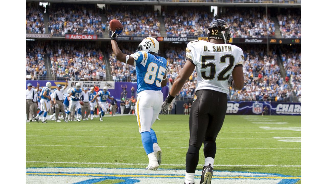 Khalil Mack Los Angeles Chargers Game-Used #52 Powder Blue Jersey vs. Los  Angeles Rams on January 1 2023