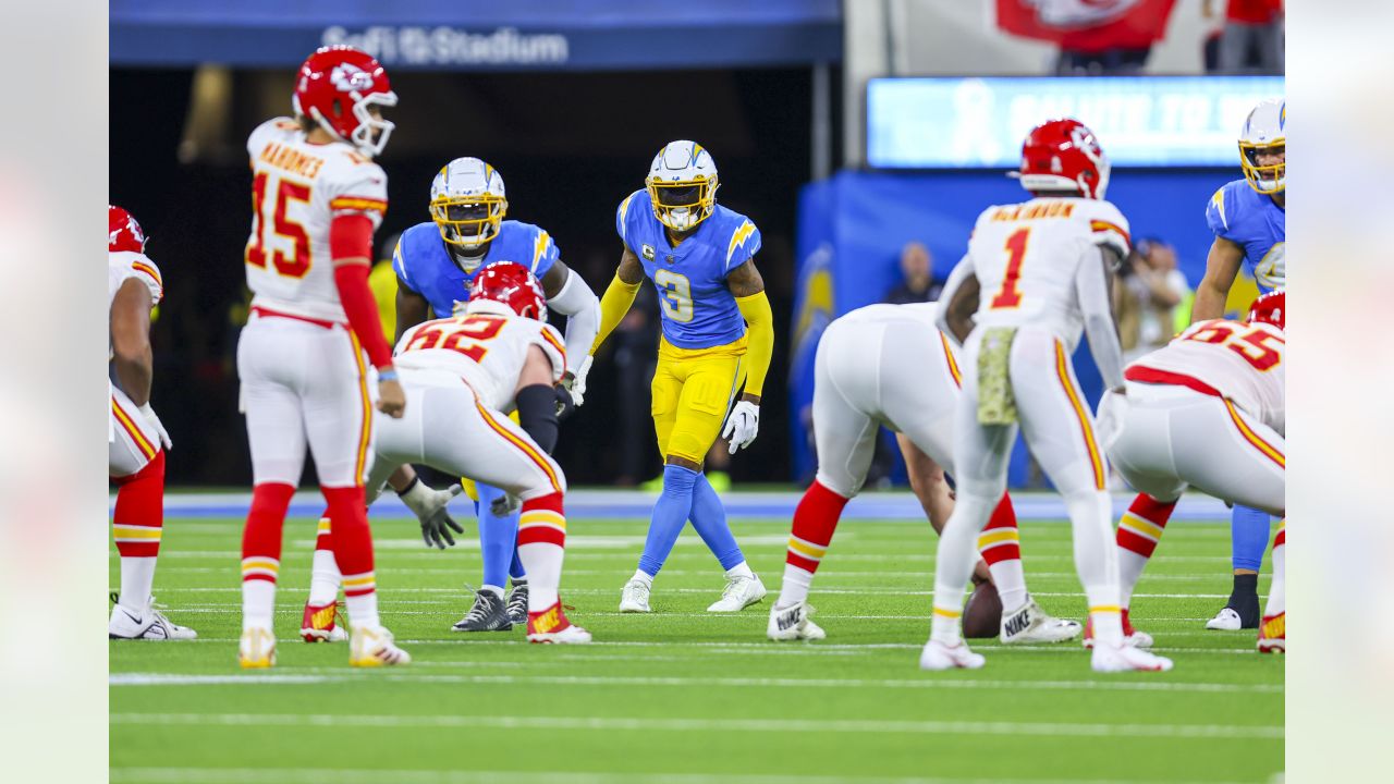 Kansas City Chiefs vs. Los Angeles Chargers. Fans support on NFL Game.  Silhouette of supporters, big screen with two rivals in background Stock  Photo - Alamy