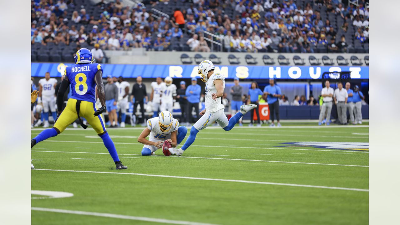 Photos: Chargers vs Rams Game Action