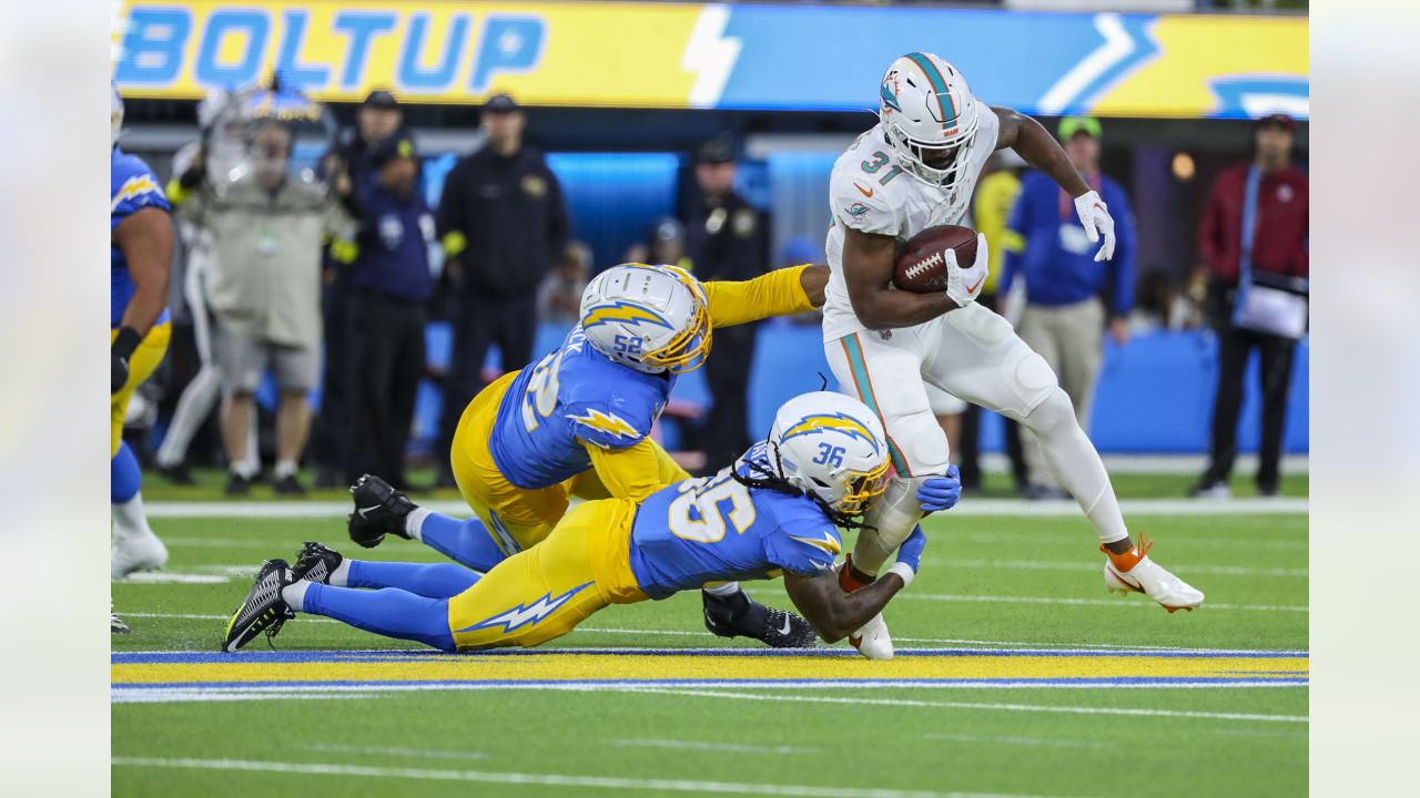 Revamped Chargers offense goes up against new-look Dolphins defense in  opener Florida & Sun News - Bally Sports