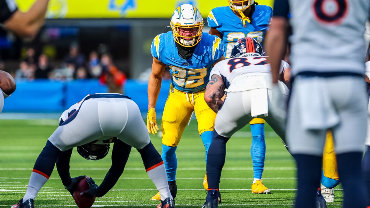 Chargers Beat Broncos, 34-13, in Week 17 of 2021 Season