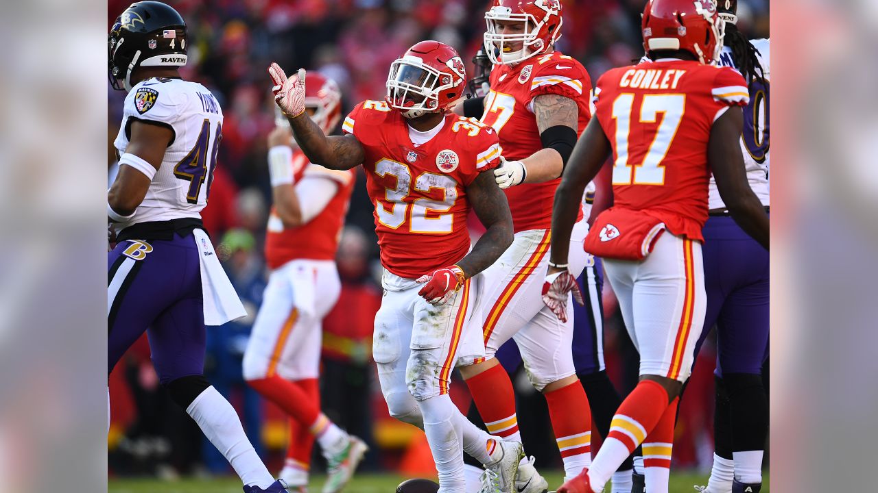 Baltimore Ravens destroy Kansas City Chiefs 30-7, will face