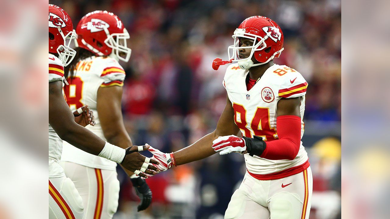 Chiefs beat Texans 30-0 for first playoff win since 1994 – Orange