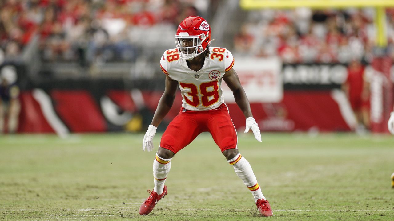 Chiefs win 2nd preseason game against Arizona Cardinals, 38-10