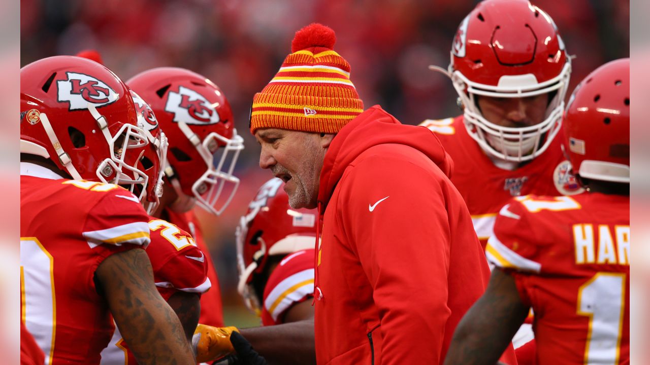 Chiefs Defeat Chargers, 31-21, in Regular-Season Finale