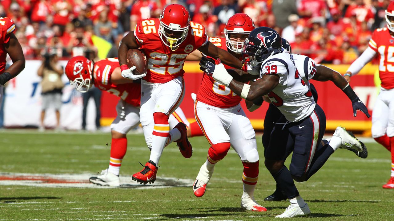 Chiefs Fall to Texans, 31-24, at Arrowhead