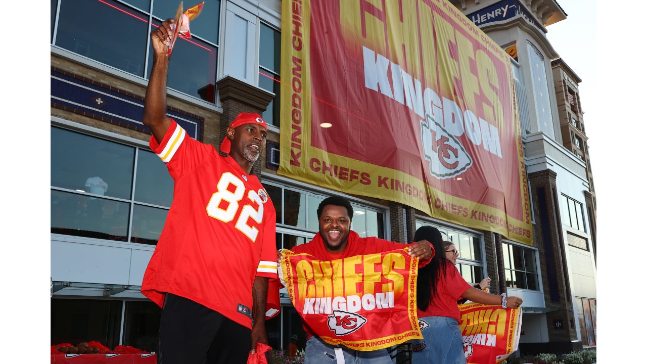 Member News: Red Friday and Home Opener Generate More Than 940000 for  Ronald McDonald House Charities of Kansas City